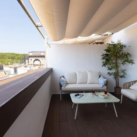 Апартаменти Bravissimo Eiximenis, With Beautiful Terrace And Views