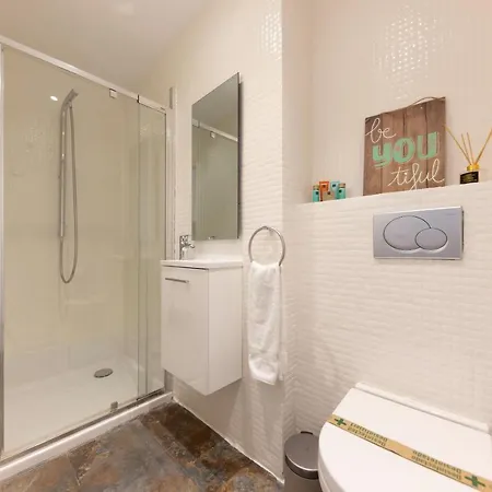 Appartement Bravissimo Eiximenis, With Beautiful Terrace And Views