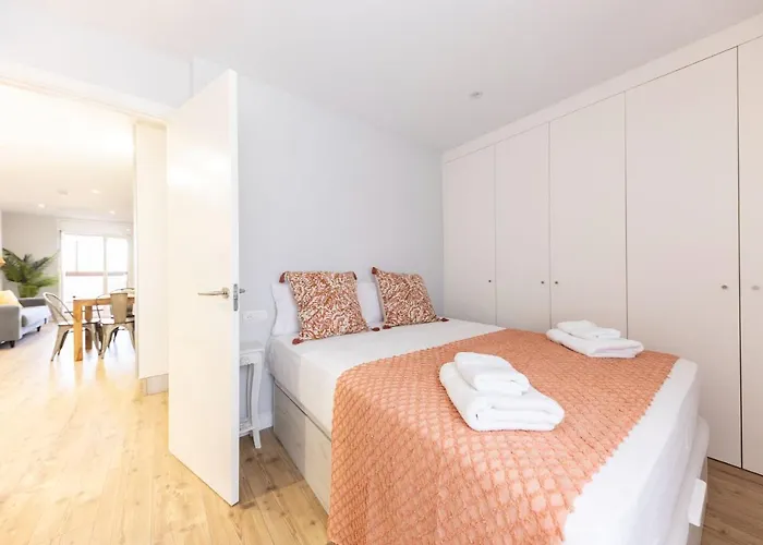 Bravissimo Eiximenis, With Beautiful Terrace And Views Διαμέρισμα *